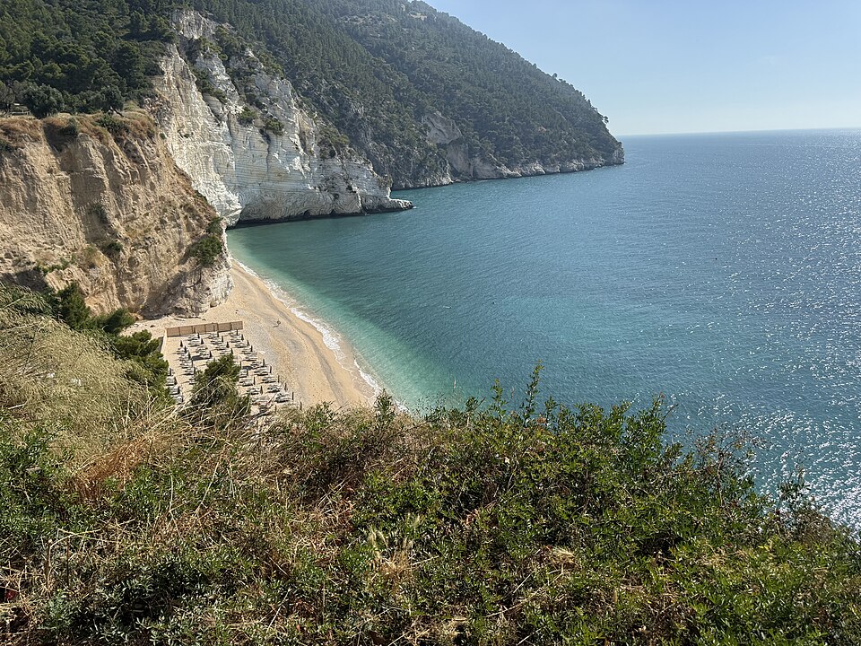 Baia dei Mergoli o delle Zagare - Sud